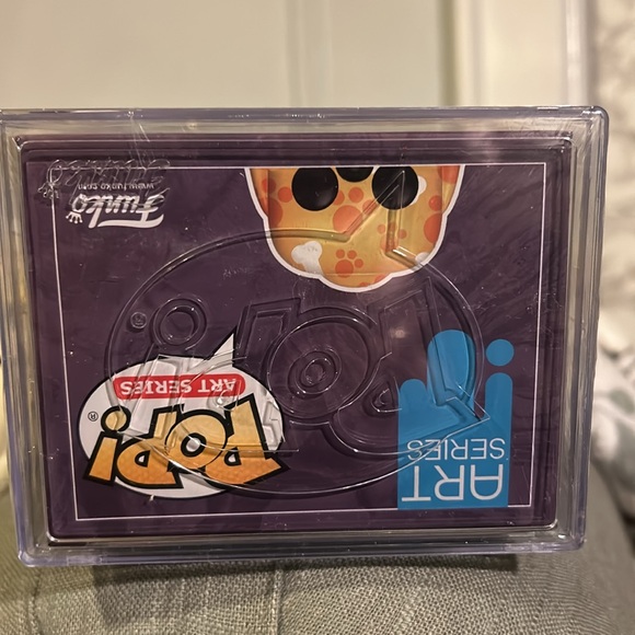 FUNKO POP ART SERIES PLUTO SEALED AMAZON EXC HARD PROTECTOR - Picture 5 of 6